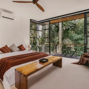 https://umah-shama.ubudhotelsnow.com